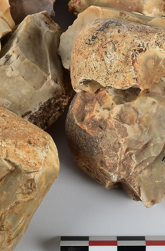 Fig 21: Core pieces of local flint boulders, Kemmelberg
